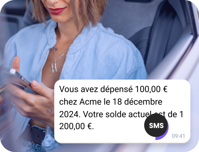 Message SMS généré par IA de TopMessage alertant l’utilisateur du solde restant sur son compte.